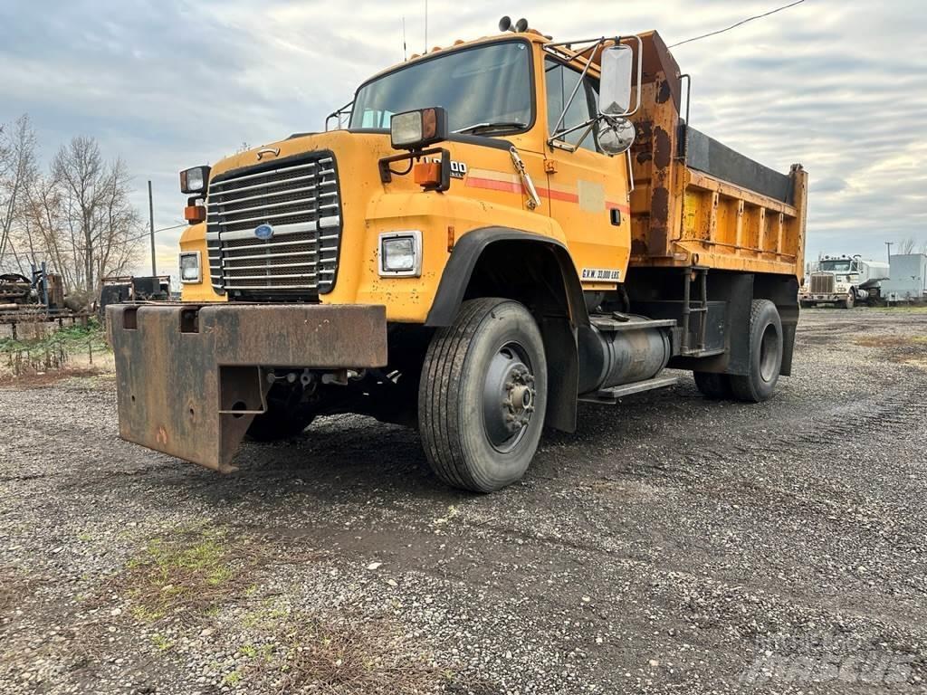Ford L8000 Kiperi kamioni