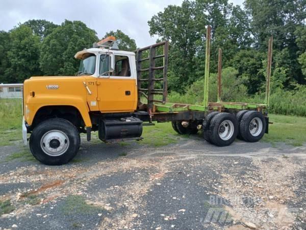 Ford L8000 Kamioni za drva Šticari
