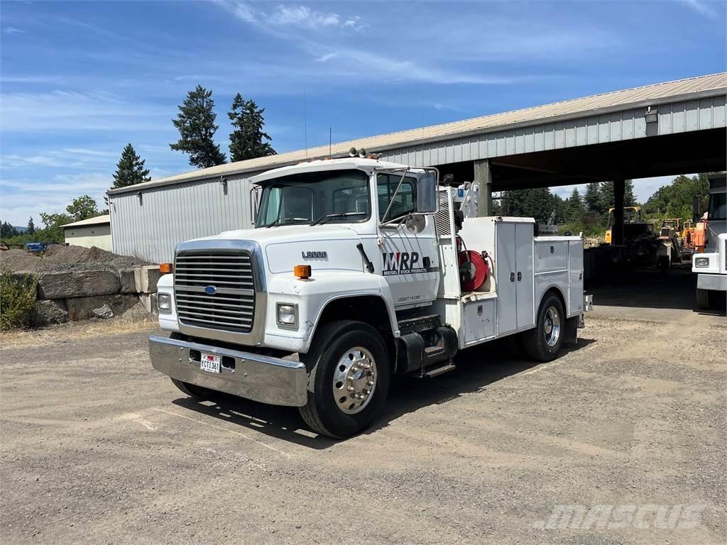 Ford L8000 Komunalna vozila za opštu namenu