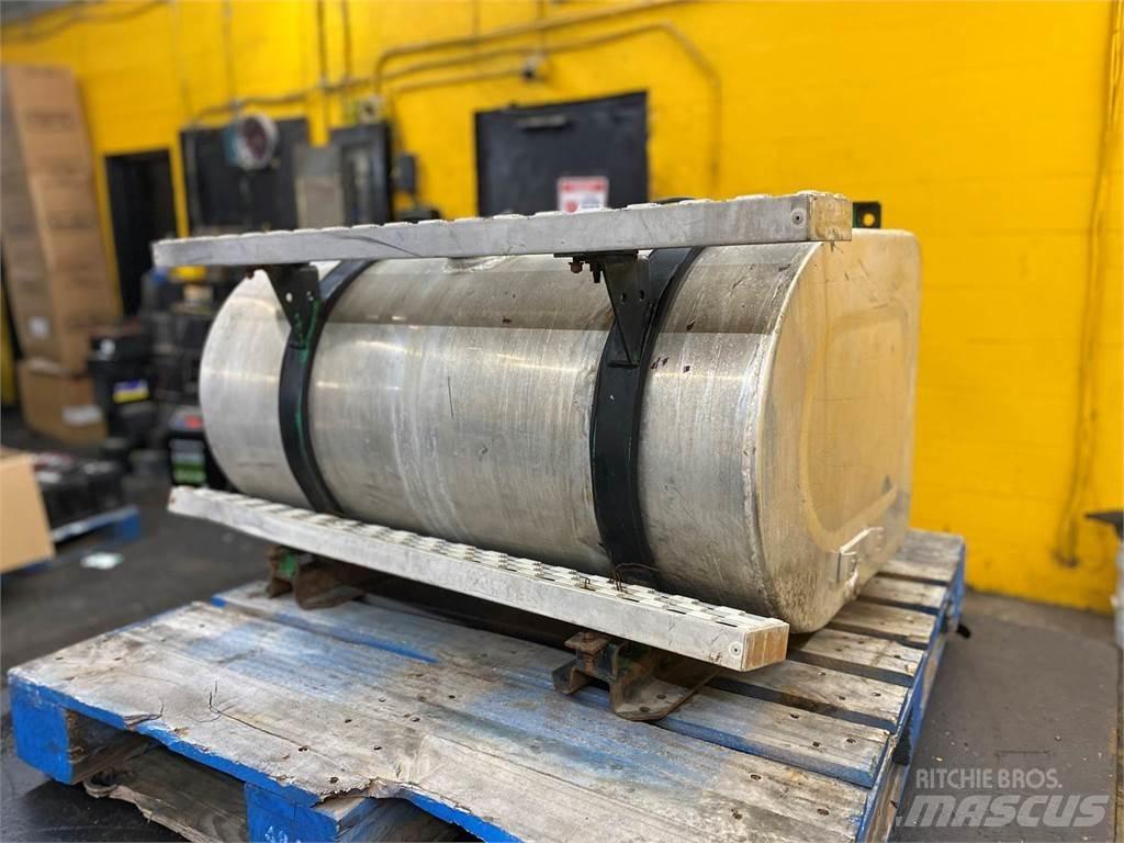 Ford L9000 Kamioni cisterne