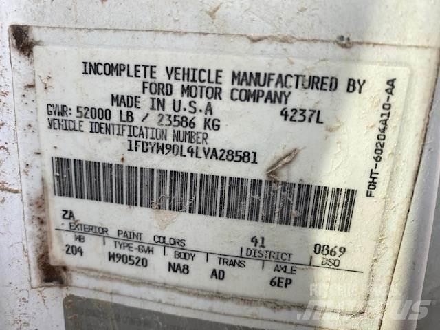 Ford L9000 Kamioni cisterne