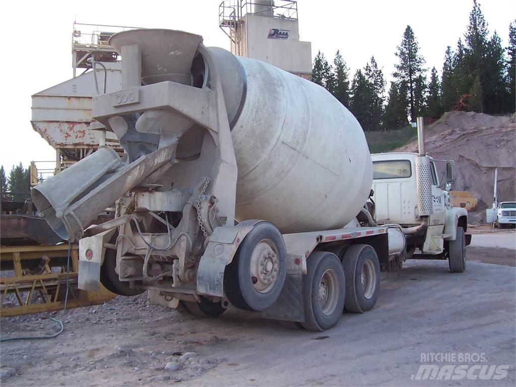 Ford LT9000 Kamioni mešalice za beton