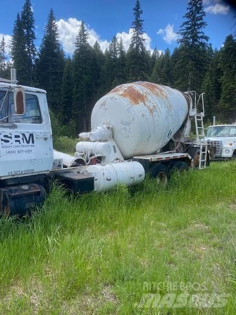 Ford LT9000 Kamioni mešalice za beton