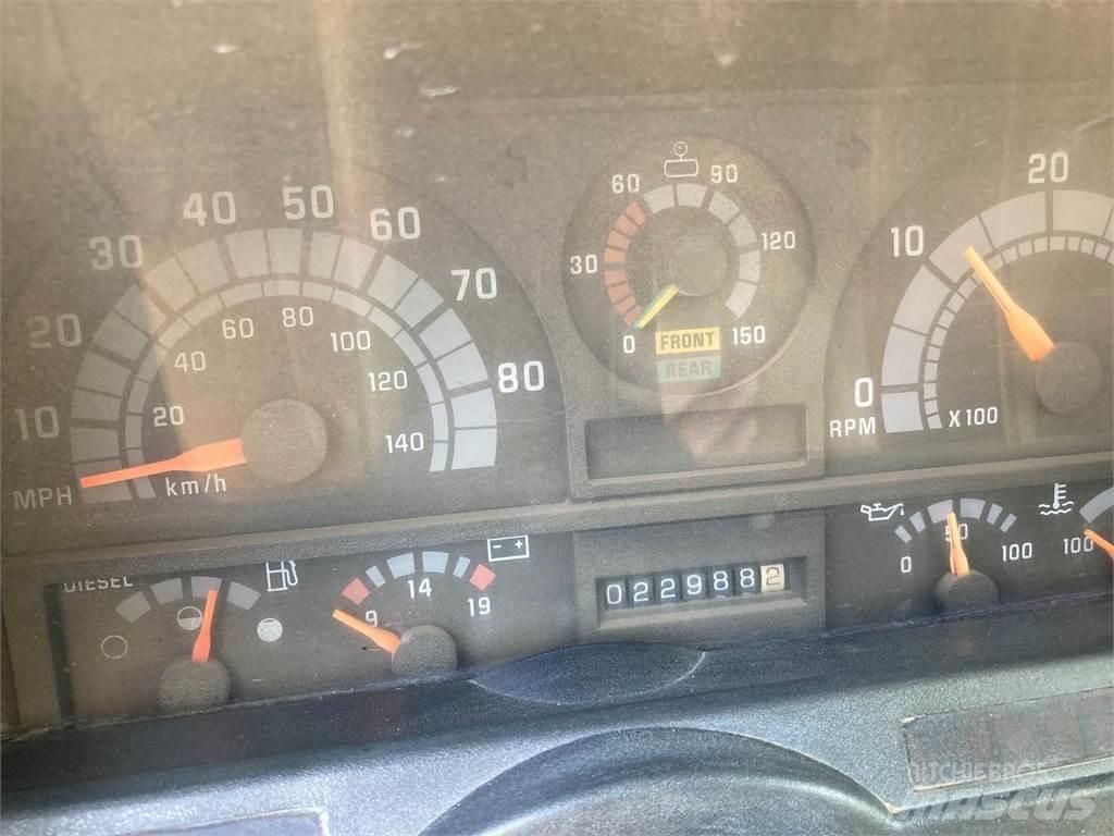 GMC 7500 Kamioni cisterne