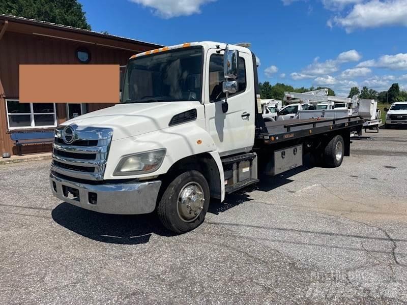 Hino 258 Autotransporteri