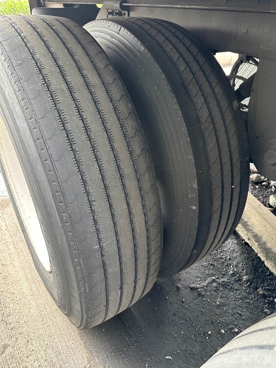 Hyundai  Prikolice sa sandukom