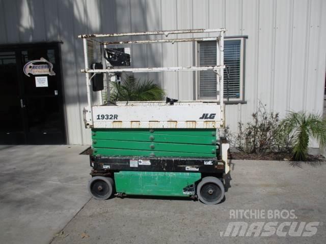 JLG 1932R Makazaste platforme
