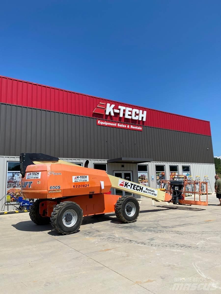 JLG 600S Teleskopske podizne platforme