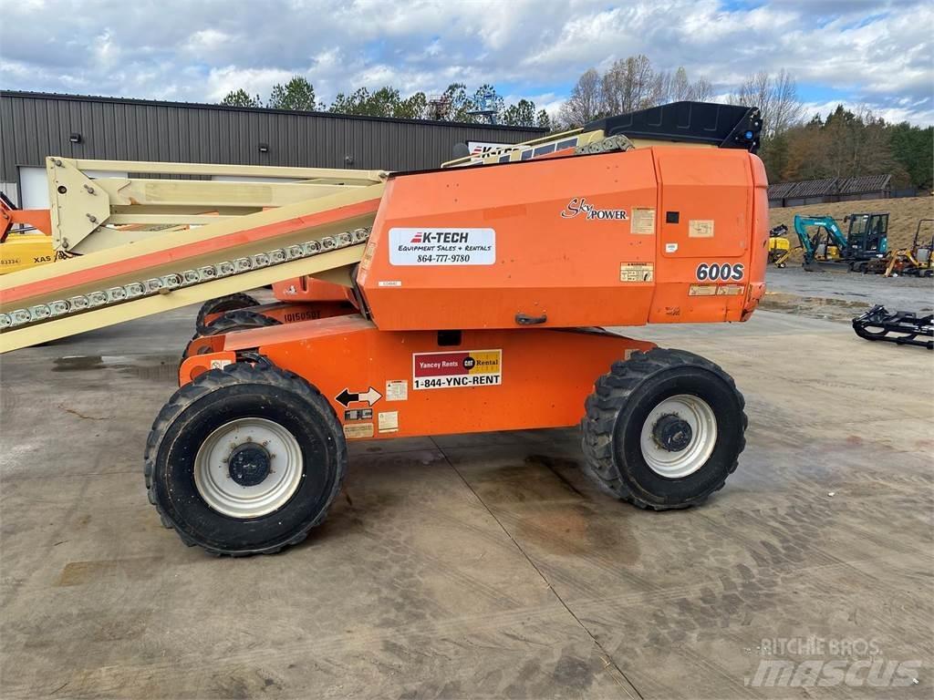 JLG 600S Teleskopske podizne platforme