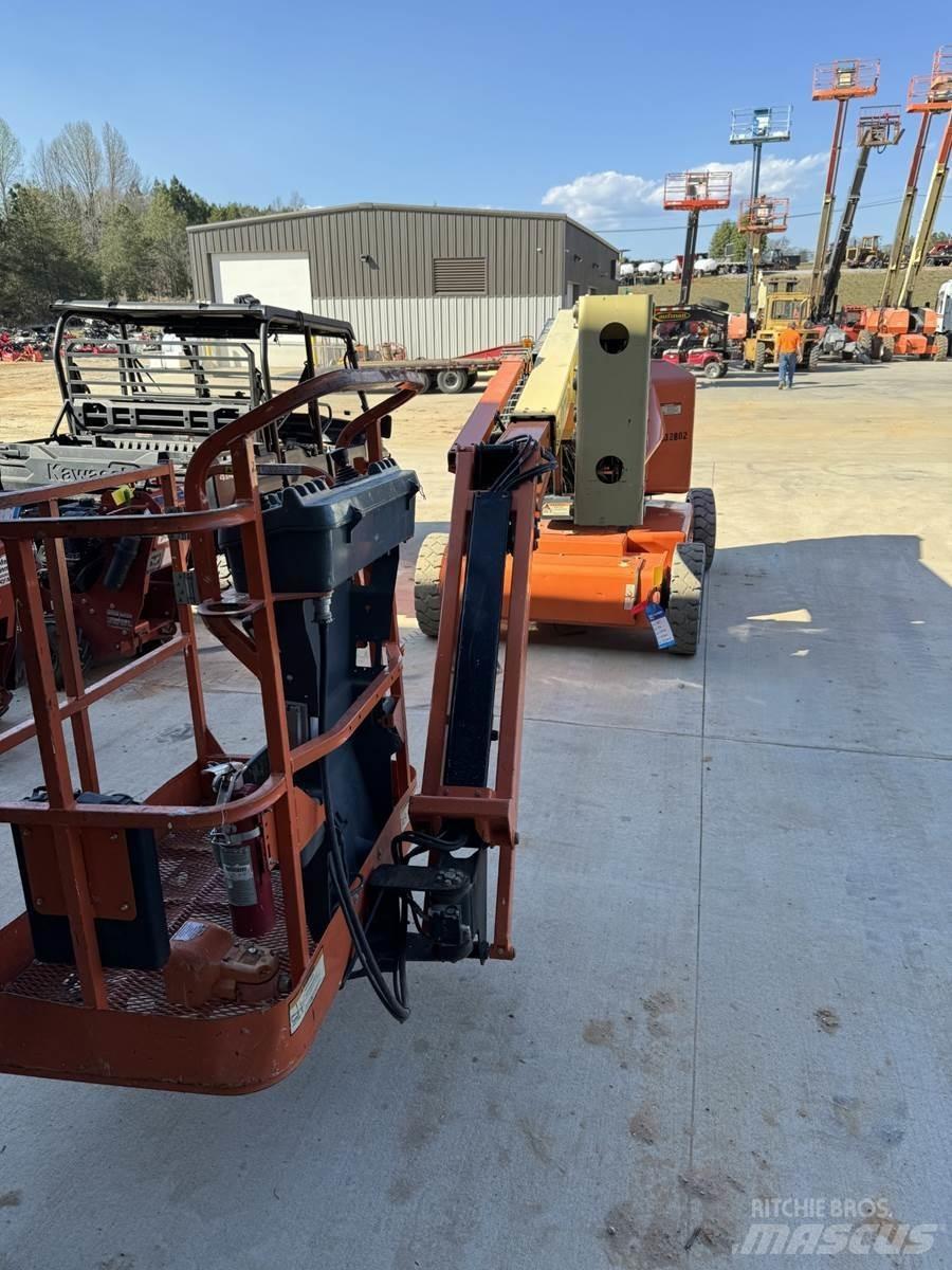 JLG E450AJ Zglobne podizne platforme