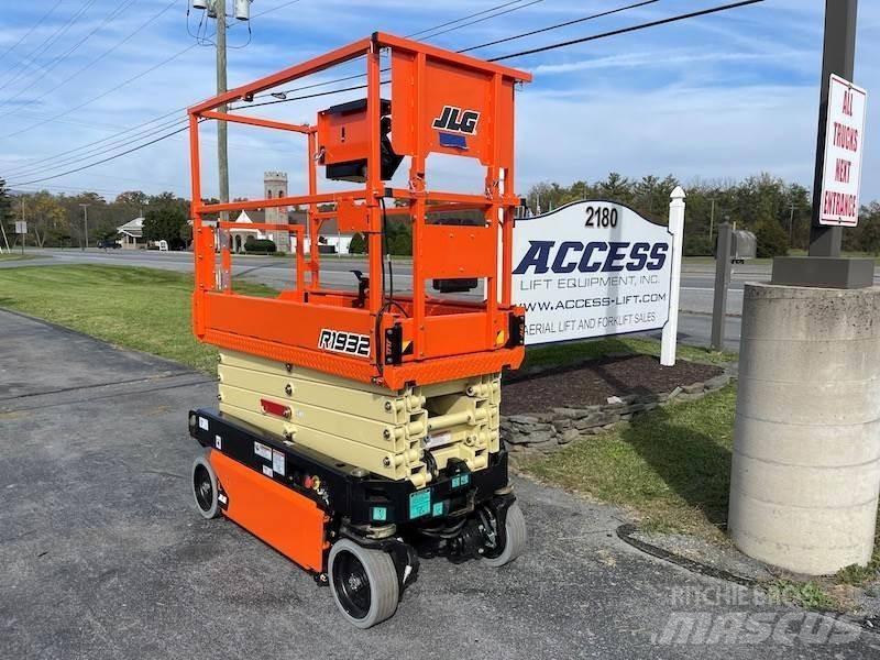 JLG R1932 Makazaste platforme