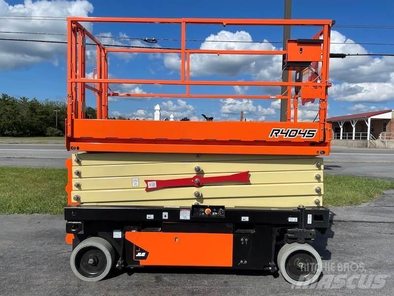 JLG R4045 Makazaste platforme