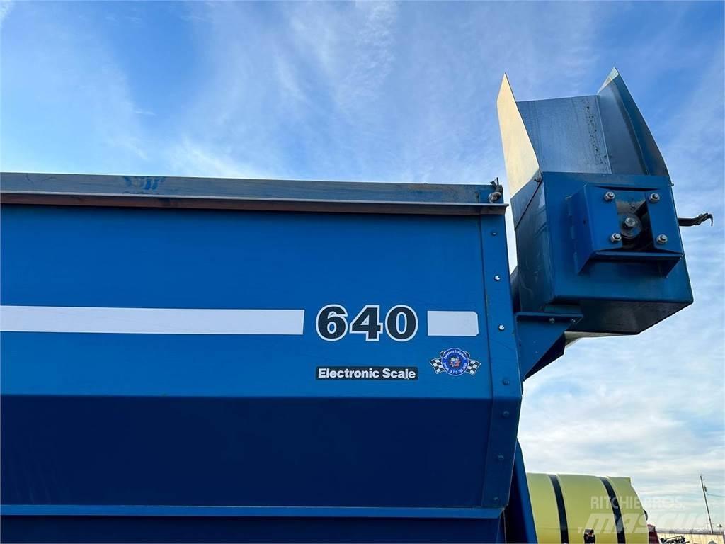 Kinze 640 Prikolice za zrno