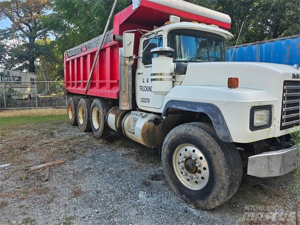 Mack 600RD Kiperi kamioni