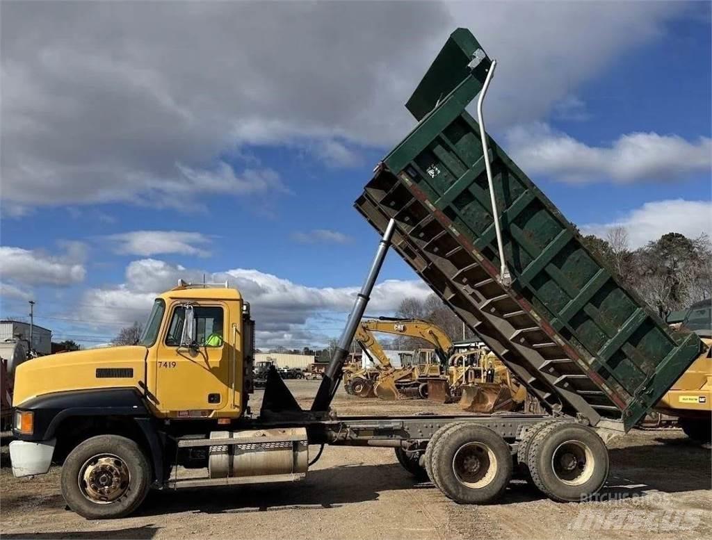 Mack CH613 Kiperi kamioni