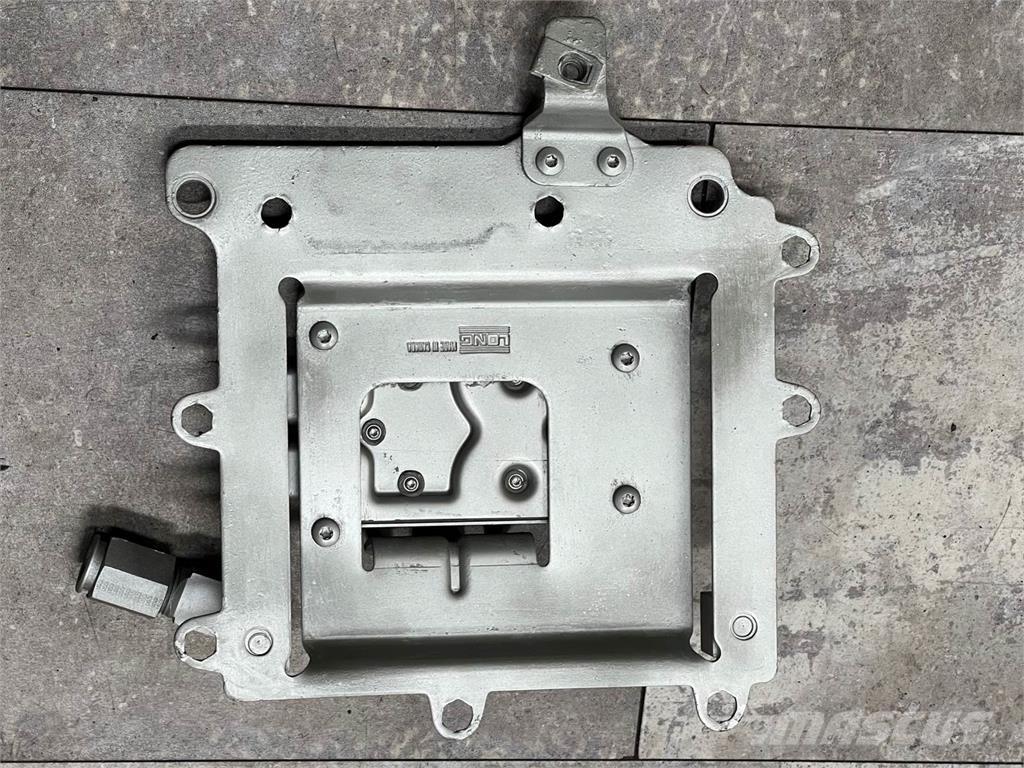 Mack E7 Ostale kargo komponente