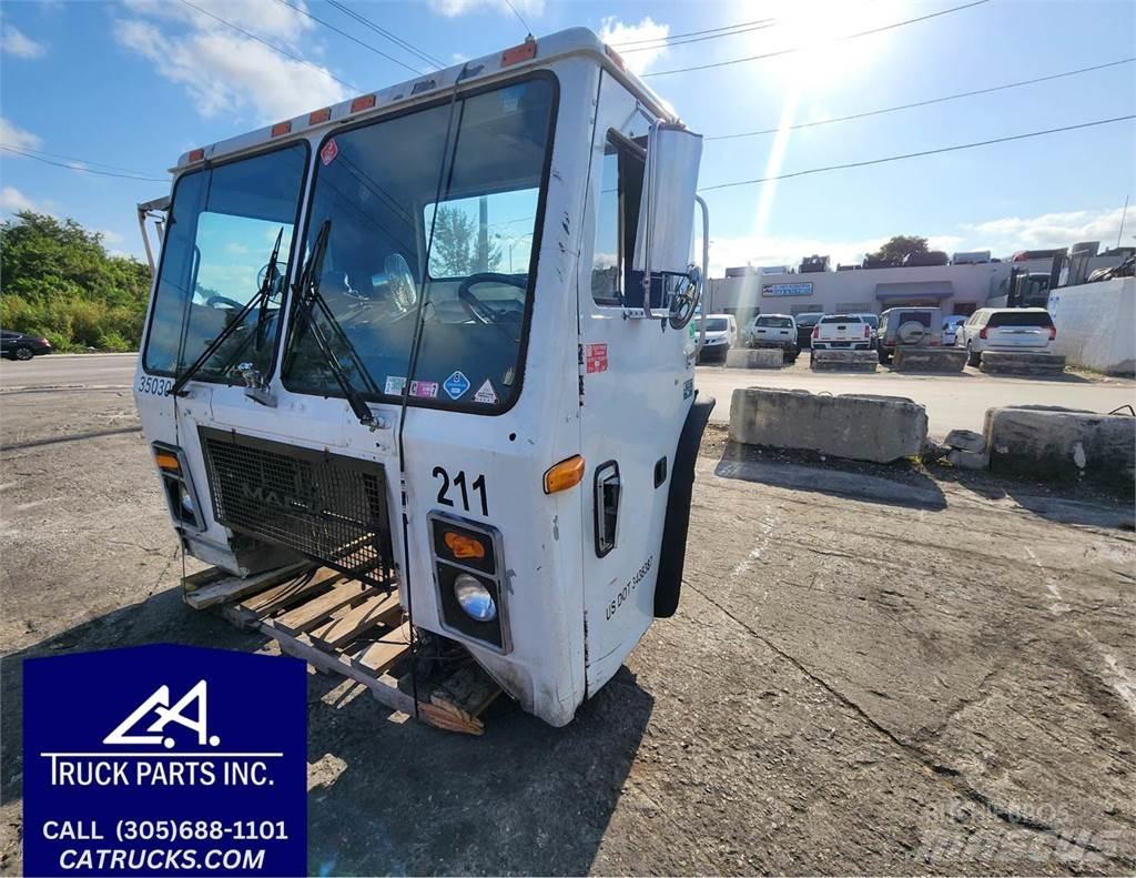 Mack LE613 Ostale kargo komponente