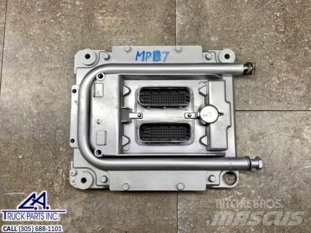 Mack MP7 Elektronika