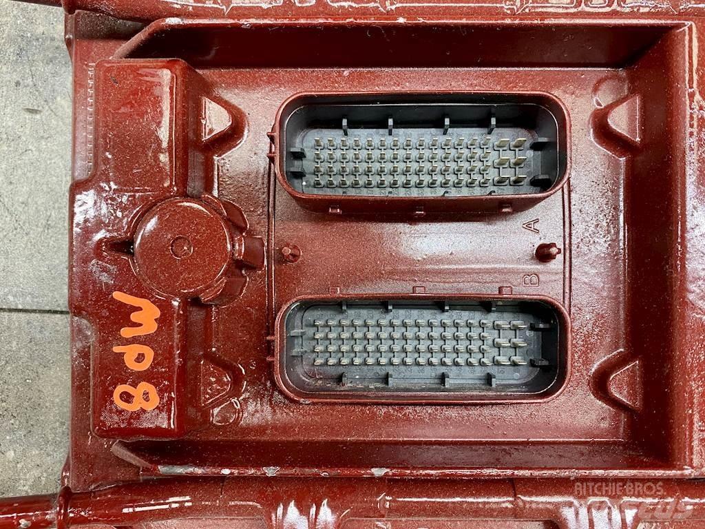Mack MP8 Elektronika