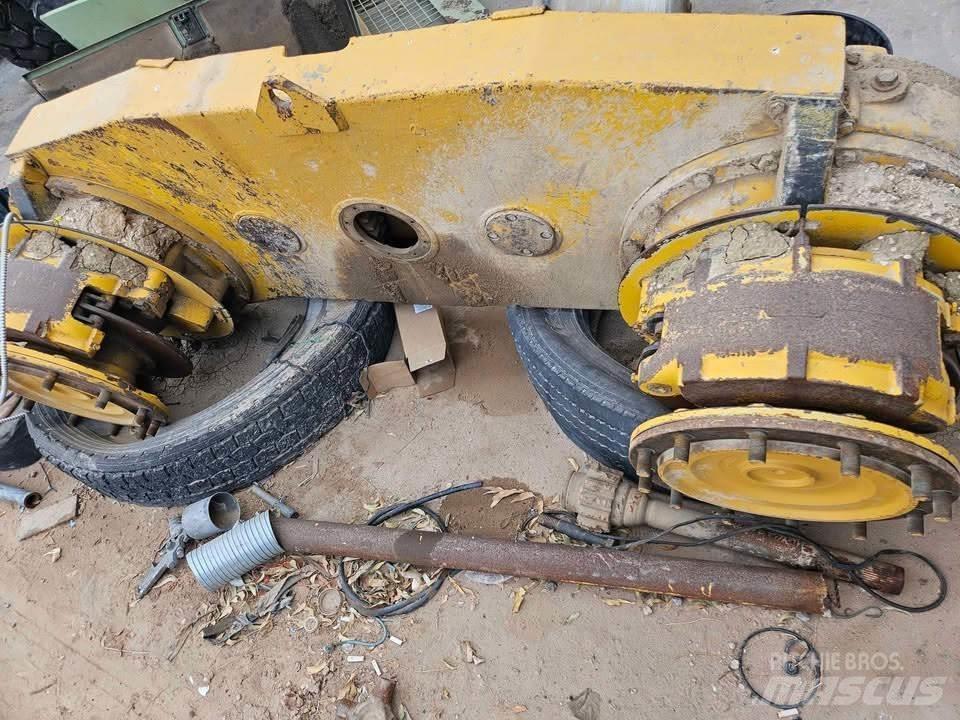Moxy MT-30 Zglobni damperi