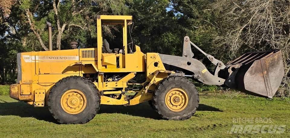 Volvo L90C Utovarivači na točkove