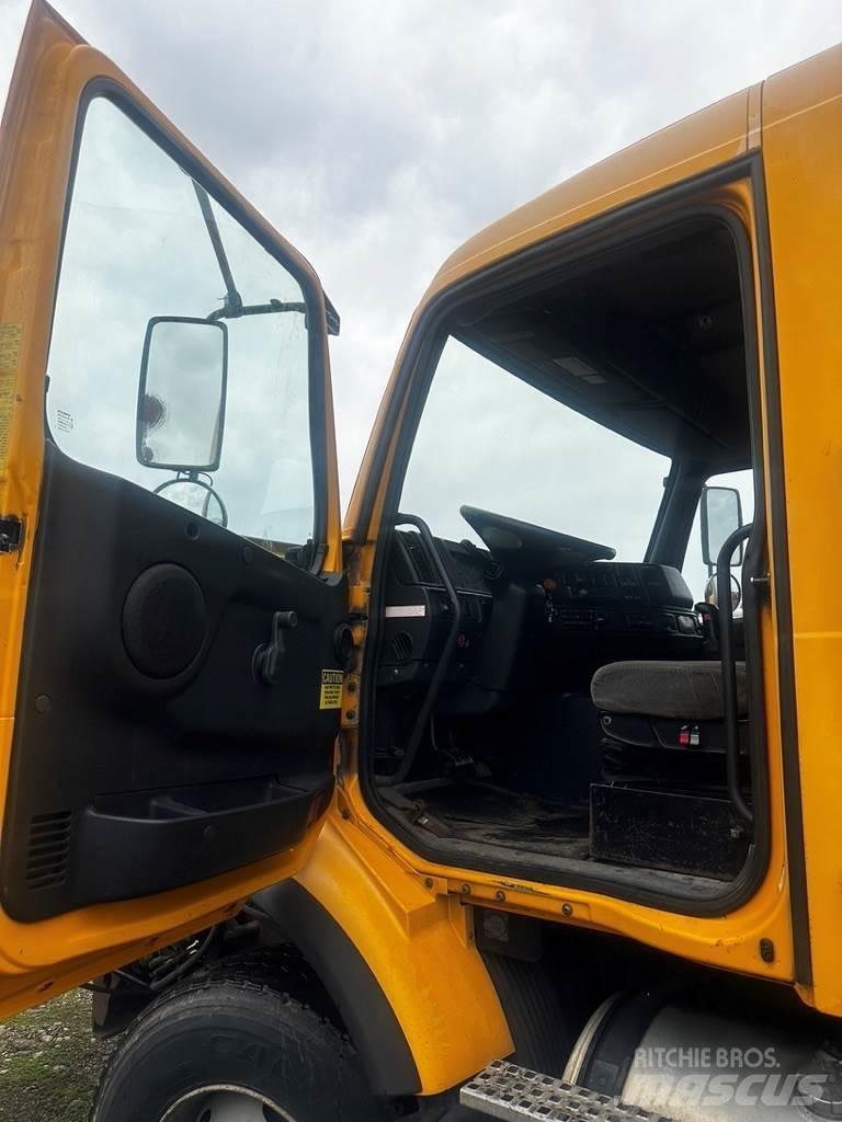 Volvo VHD Kiperi kamioni