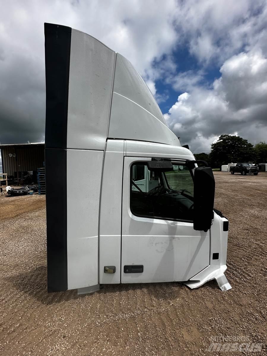 Volvo VNL Ostale kargo komponente