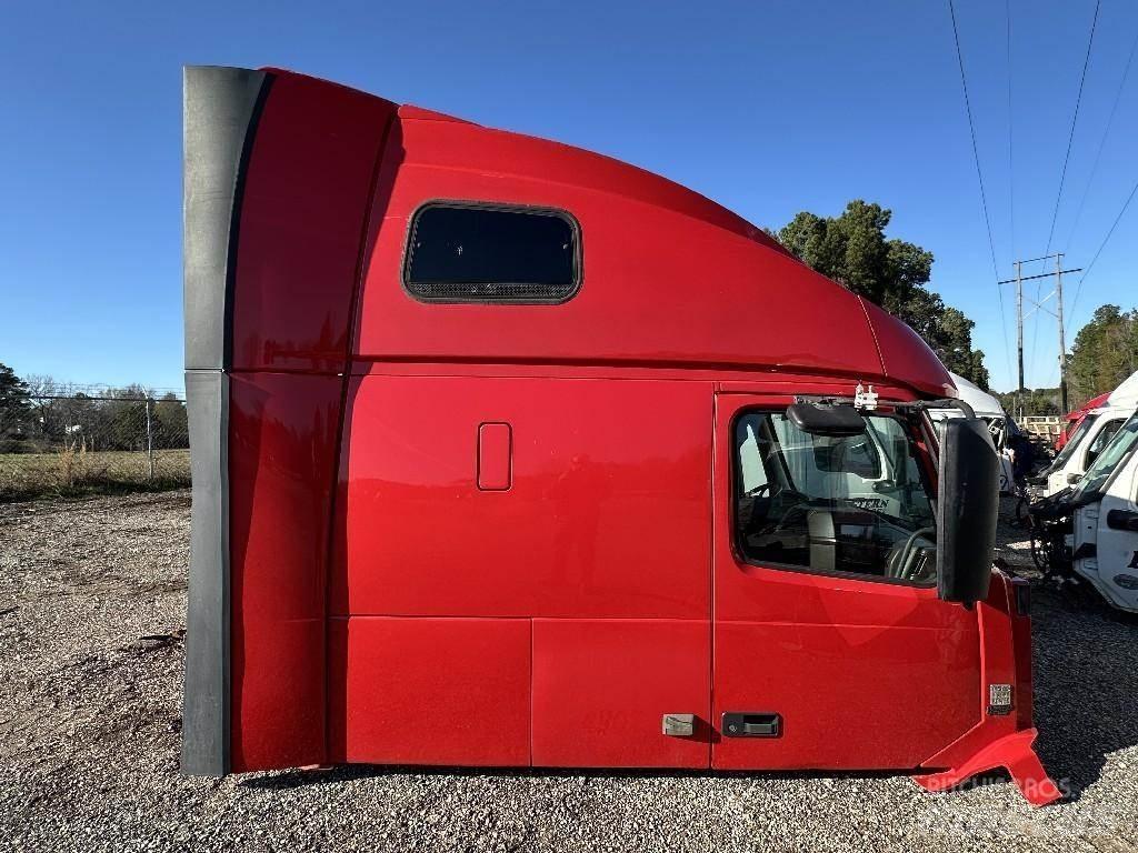 Volvo VNL Ostale kargo komponente