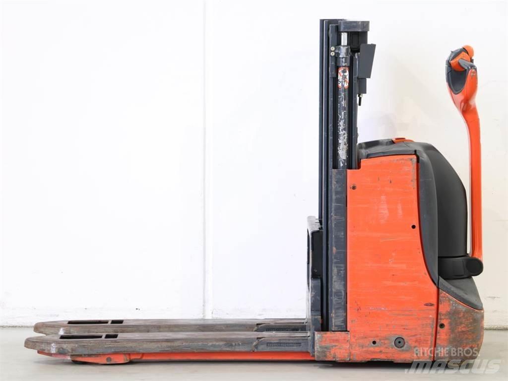 Linde D06/1160 Ručni električni viljuškar