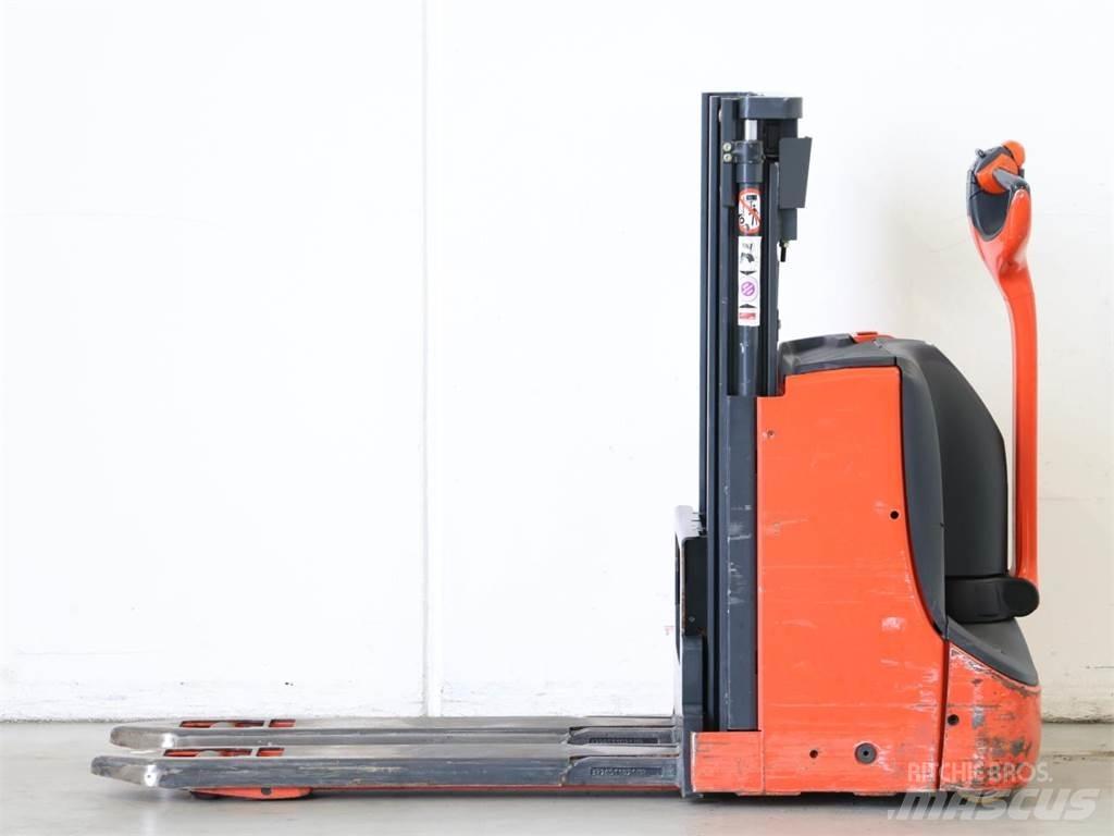 Linde D06/1160-00 Ručni električni viljuškar