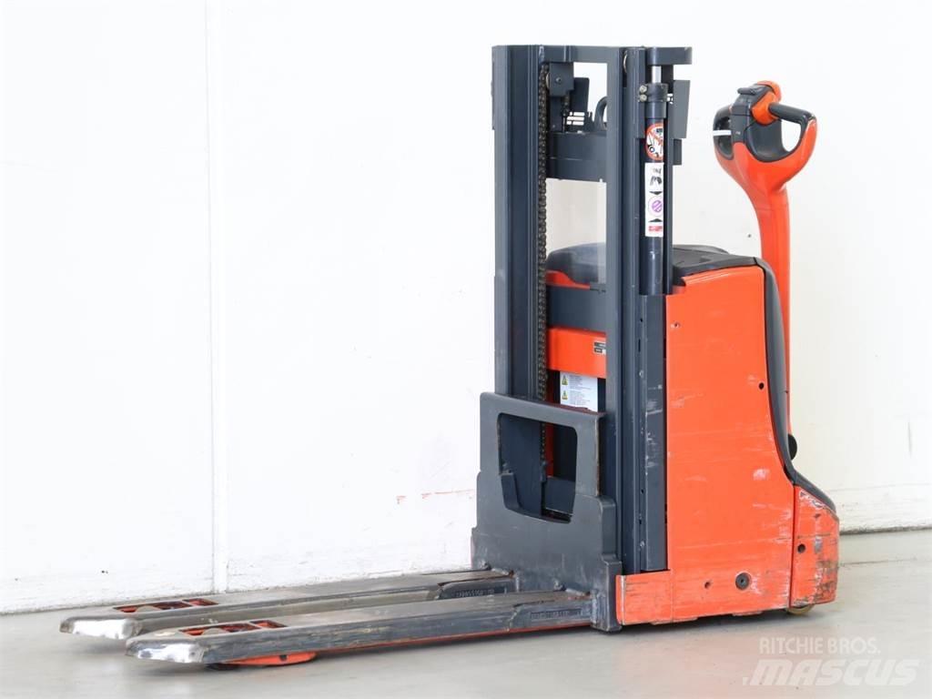 Linde D06/1160-00 Ručni električni viljuškar
