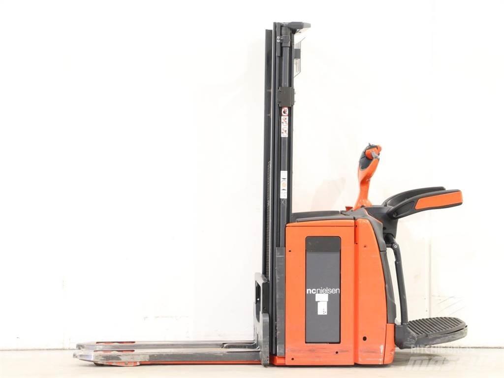 Linde D12AP/1173-01 Ručni električni viljuškar