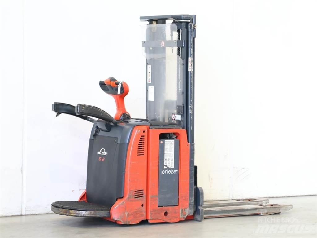Linde D12AP/133 Ručni električni viljuškar