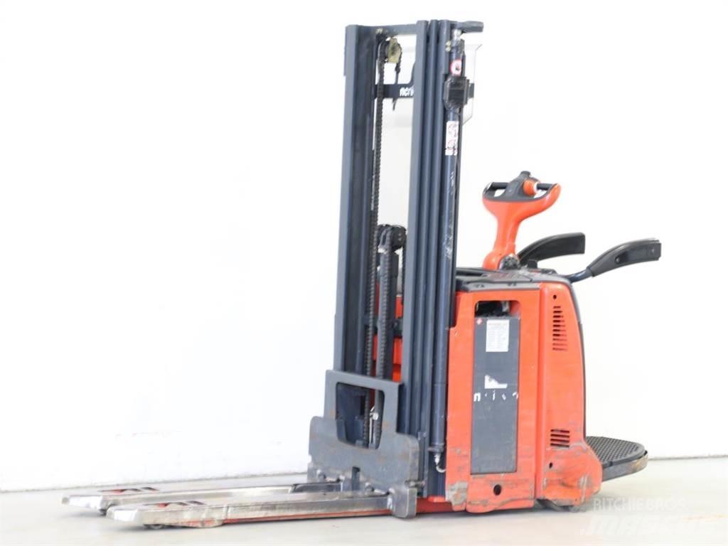 Linde D12AP/133 Ručni električni viljuškar