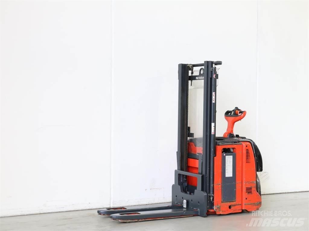 Linde D12AP/133 Ručni električni viljuškar