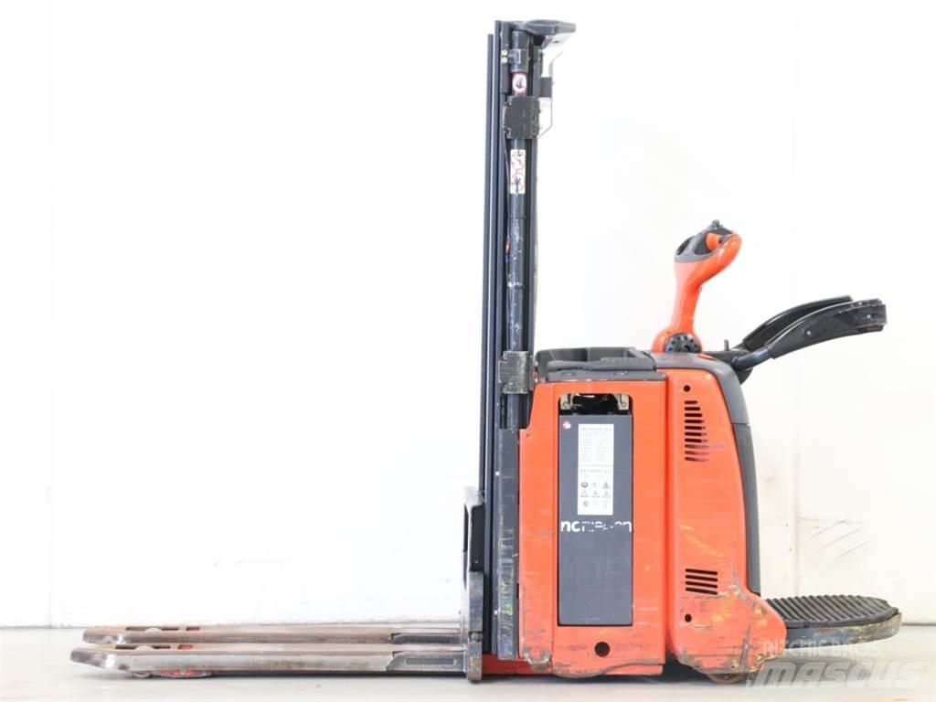 Linde D12AP/133-00 Ručni električni viljuškar