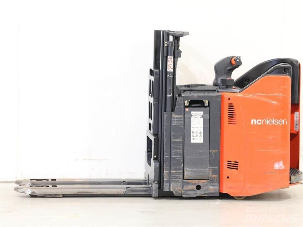 Linde D12SP/133-00 Ručni električni viljuškar