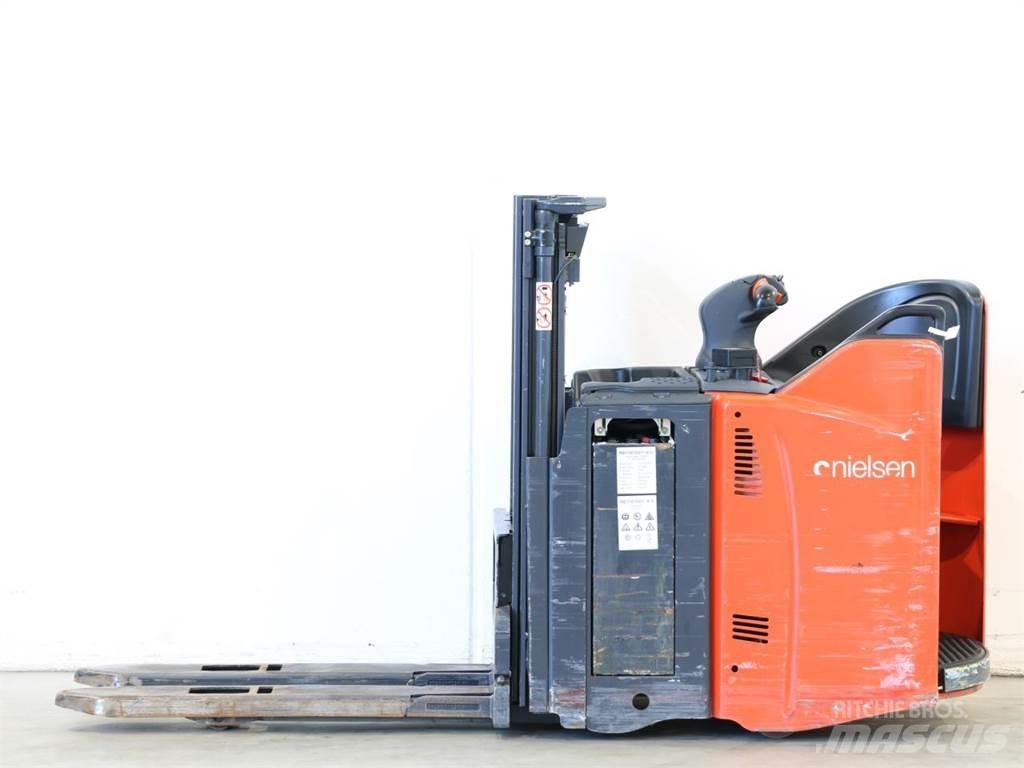 Linde L12SP/133-00 Ručni električni viljuškar