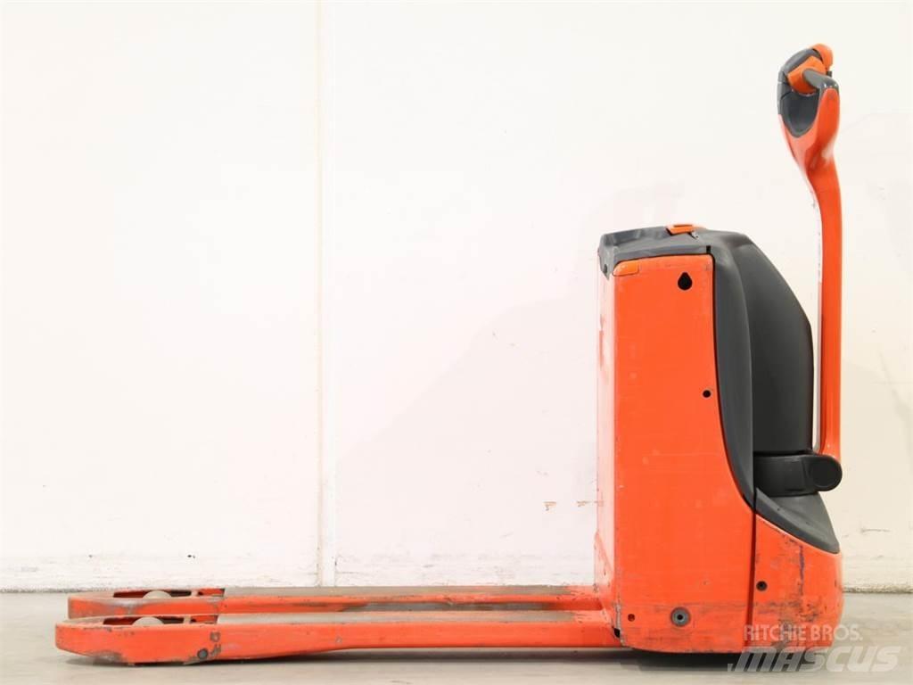 Linde T16/1152-00 Ručni električni viljuškar