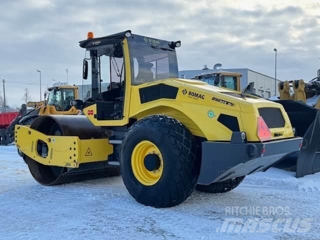 Bomag BW 213D-5 Ostalo za građevinarstvo