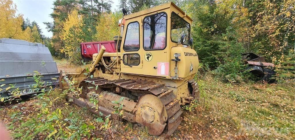 CAT D4D Ostalo za građevinarstvo