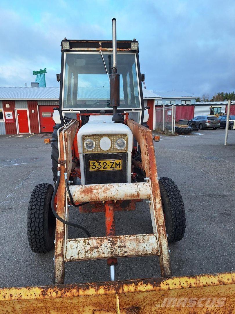 David Brown 990 Traktori