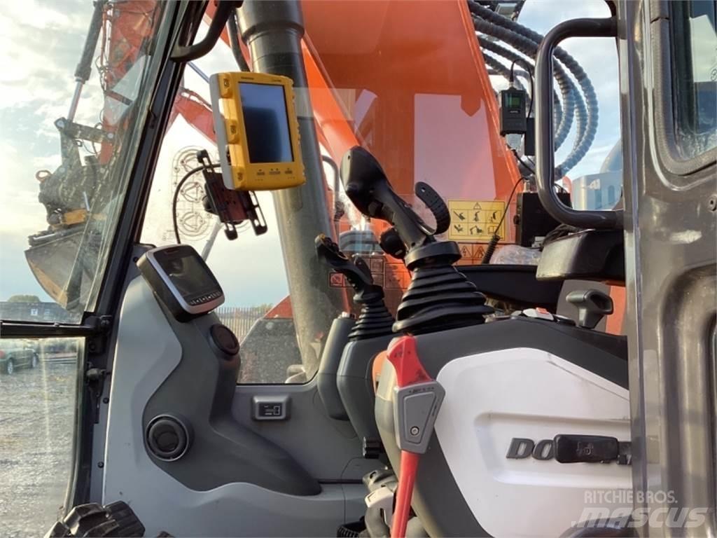 Doosan DX235 LCR Bageri guseničari
