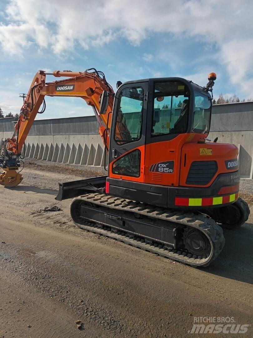 Doosan DX85 R Midi bageri 7t – 12t