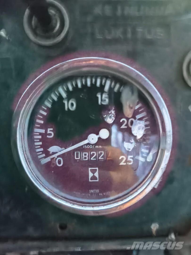 James 92 MPC Rovokopači