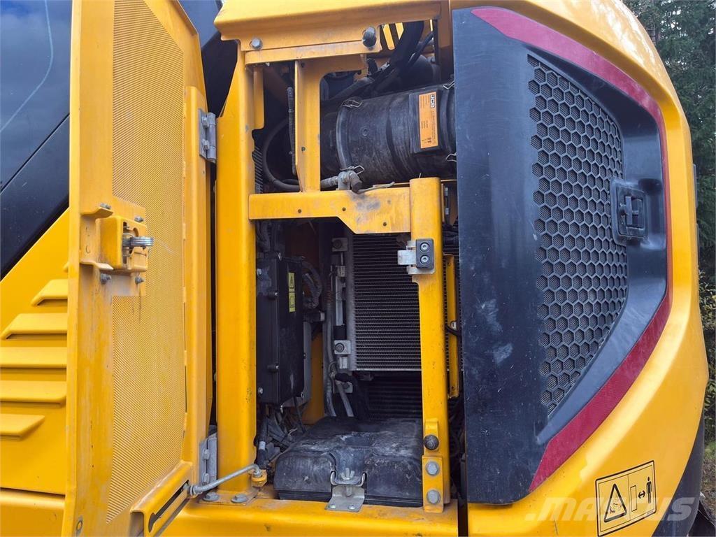 JCB 245XR Bageri guseničari