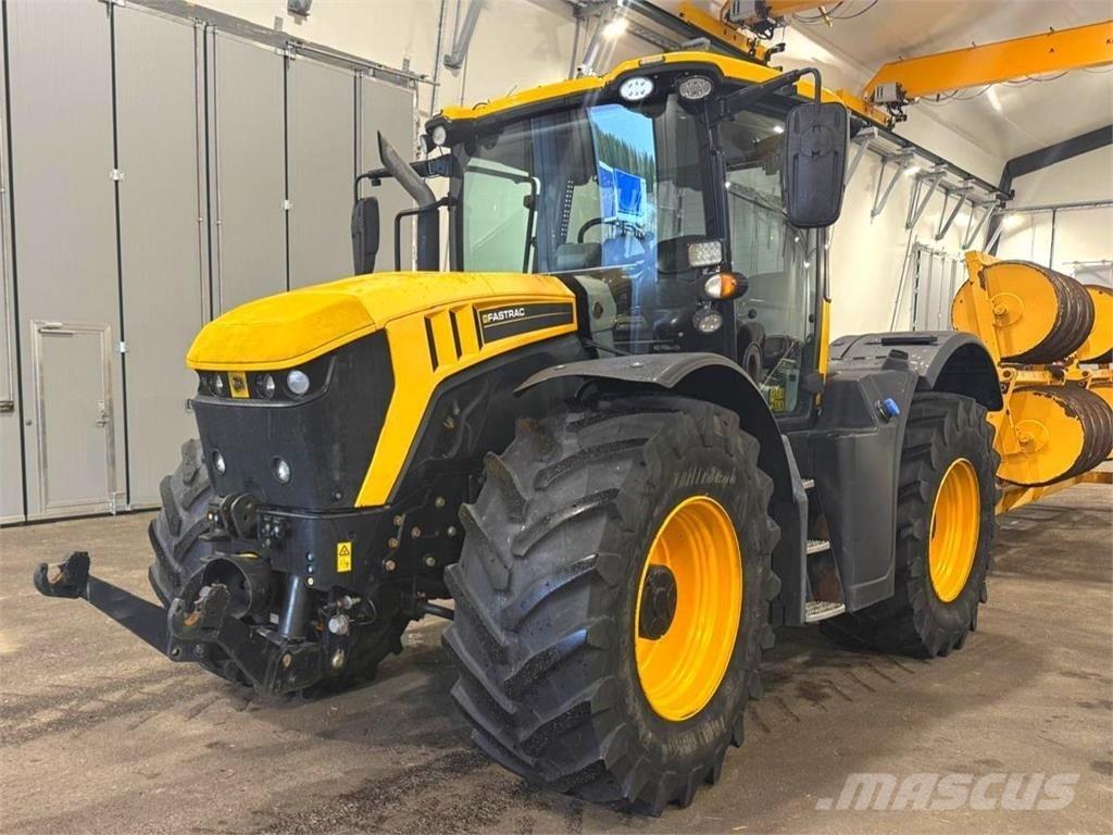 JCB Fastrack 4220 Traktori