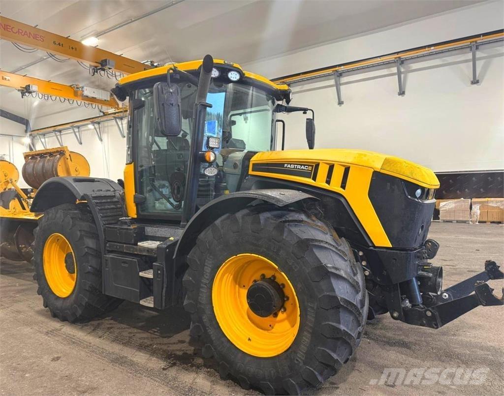 JCB Fastrack 4220 Traktori