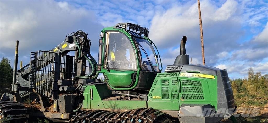 John Deere 1210G Forvarderi