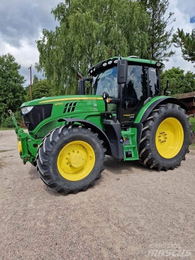 John Deere 6155R Traktori